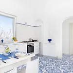 アパート Maison Blue カプリ