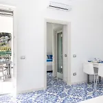 アパート Maison Blue カプリ