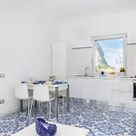 Maison Blue カプリ