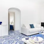 Maison Blue カプリ