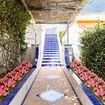 Maison Blue カプリ