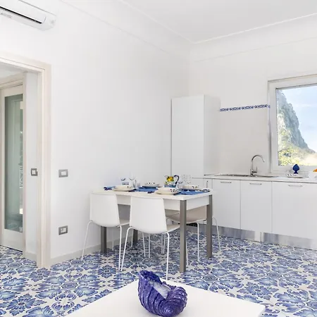 Apartment Maison Blue