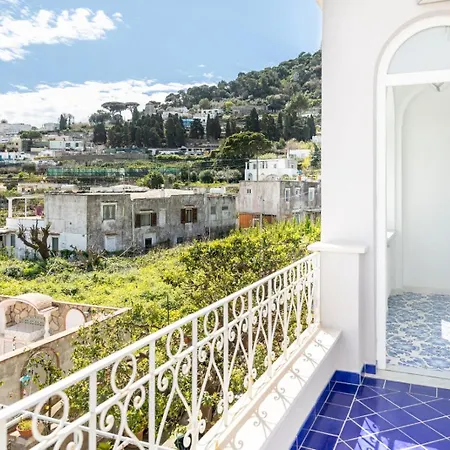 アパート Maison Blue カプリ