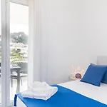 Maison Blue *
