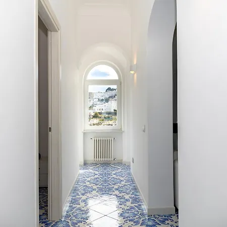 Maison Blue * Capri
